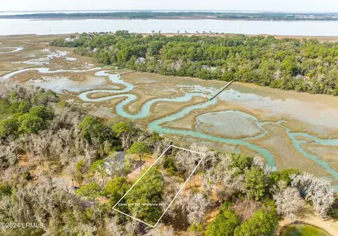 54 Bermuda Inlet Dr, Saint Helena Island, SC 29920