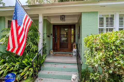 312 Laurens St, Beaufort, SC 29902