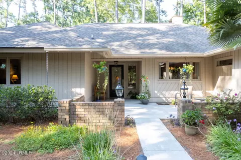 2 Fish Hawk Ct, Hilton Head Island, SC 29926