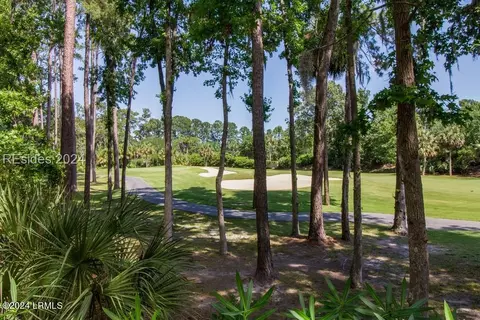1 Winding Oak Dr, Okatie, SC 29909
