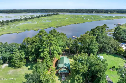 439 Paige Point Blf, Seabrook, SC 29940