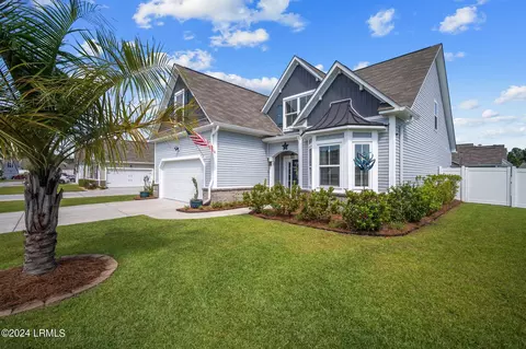 82 Wyndham Dr, Bluffton, SC 29910 photo 2