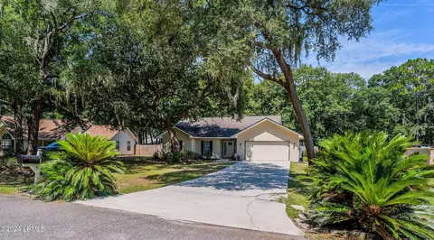49 Telfair Dr, Beaufort, SC 29907