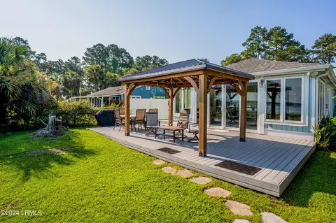 21 Frame Ave, Beaufort, SC 29906