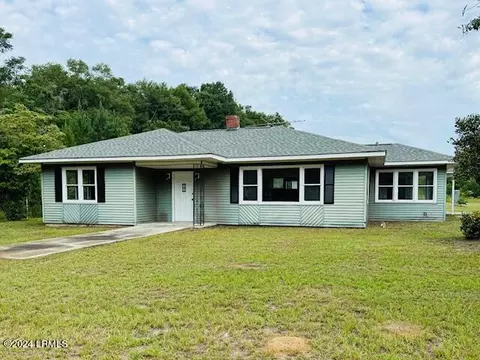 4263 Walterboro Hwy, Varnville, SC 29944