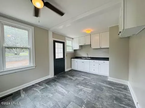 Kitchen - 405 Shaw Dr, Hampton, SC 29924 photo 1 of 1