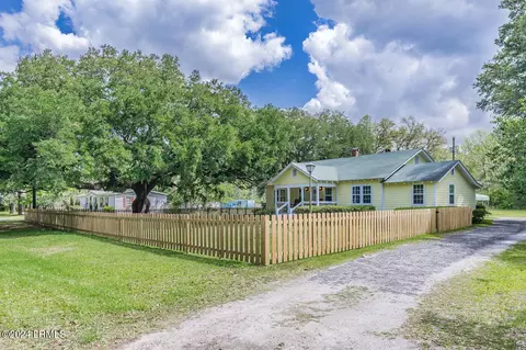 1054 Great Swamp Rd, Ridgeland, SC 29936