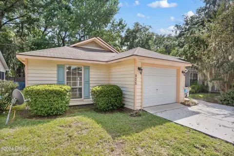 925 Oyster Cove Rd, Beaufort, SC 29902