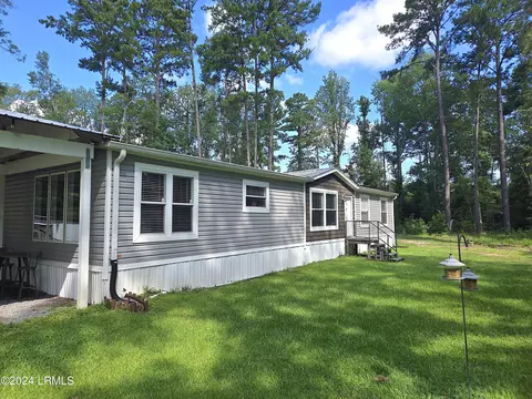 6709 Lowcountry Dr, Ridgeland, SC 29936