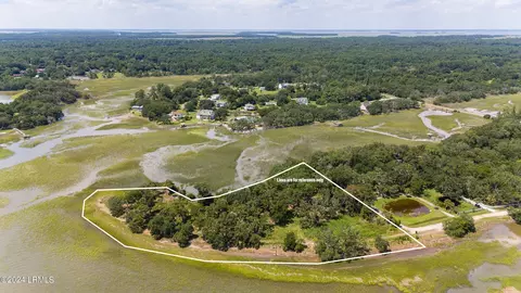 1 7 Harbor River Dr, Saint Helena Island, SC 29920