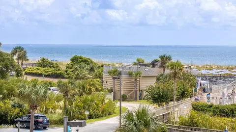 40 Folly Field Rd #B320, Hilton Head Island, SC 29928