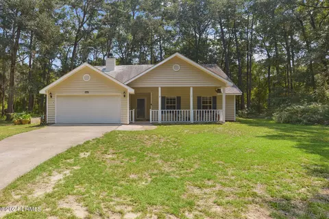 3 Croaker Ln, Beaufort, SC 29907