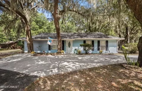 7 Ashley Dr, Beaufort, SC 29907