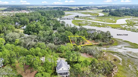 2222 Spanish Ct, Beaufort, SC 29902