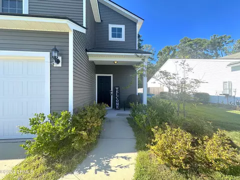 24 Pacolet Ln, Beaufort, SC 29906