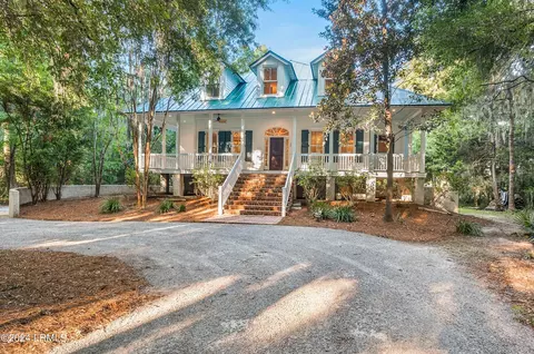 104 Barnaby Blf, Seabrook, SC 29940