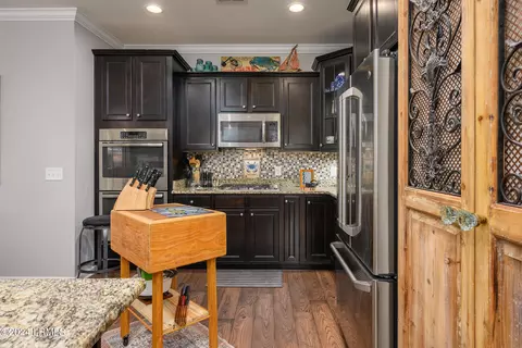 Kitchen - 91 Shell Hall Way, Bluffton, SC 29910 photo 2 of 5