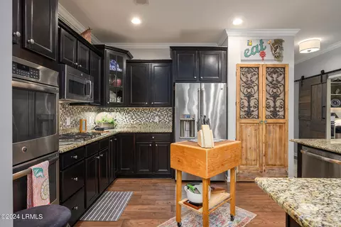 Kitchen - 91 Shell Hall Way, Bluffton, SC 29910 photo 3 of 5