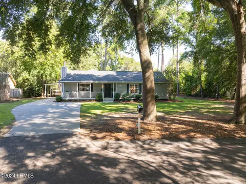 5911 Pleasant Farm Dr, Beaufort, SC 29906