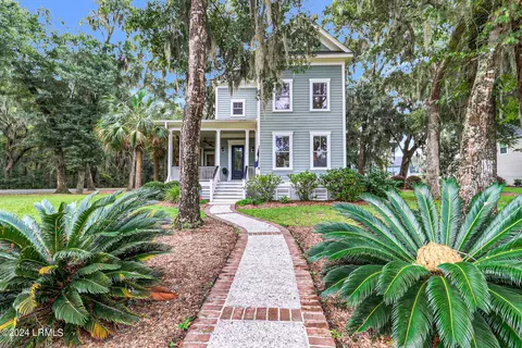 1 Osprey Rd, Beaufort, SC 29907