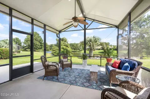 86 Holly Ribbons Cir, Bluffton, SC 29909