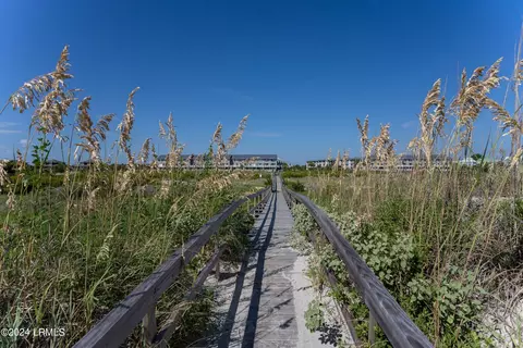 2 Harbor Dr N #L209, Saint Helena Island, SC 29920