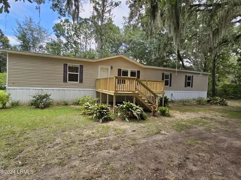 73 Seaside Rd, Saint Helena Island, SC 29920