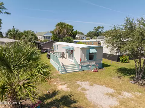 127 Tomahawk Trl, Saint Helena Island, SC 29920