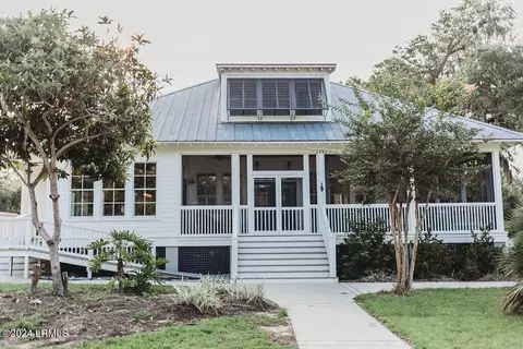 118 Fort Fremont Rd, Saint Helena Island, SC 29920