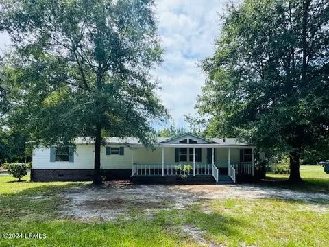 133 Melody Ln, Varnville, SC 29944