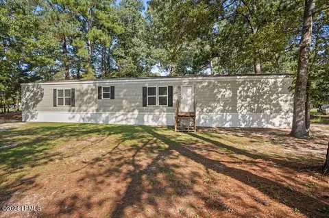 222 Belfast St, Cottageville, SC 29435