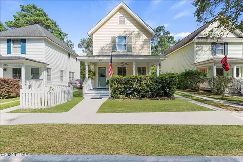 1307 Broad St, Beaufort, SC 29902