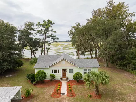 1910 Lenora Dr, Port Royal, SC 29935