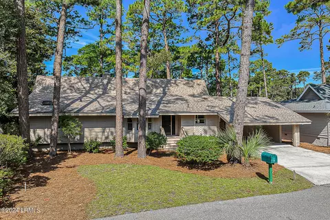 26 Isle Of Pines Dr, Hilton Head Island, SC 29928