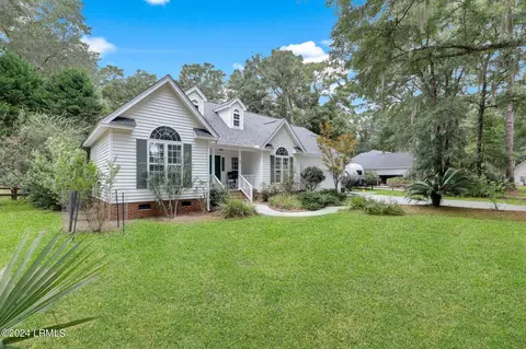 81 Walling Grove Rd, Beaufort, SC 29907