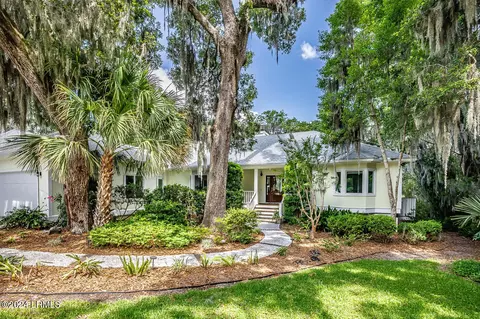 212 Cotton Dike Rd, Saint Helena Island, SC 29920