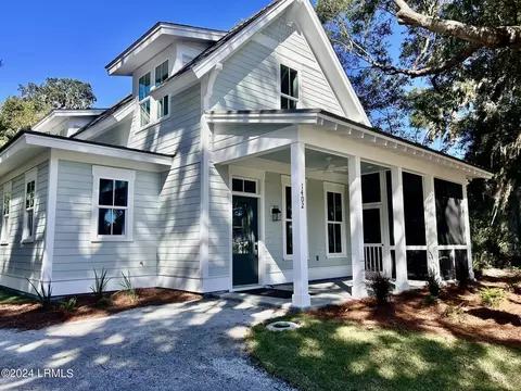 1402 Palmetto St, Beaufort, SC 29902