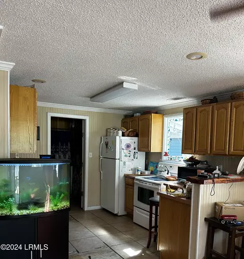 102 Freeman St, Hampton, SC 29924 photo 3
