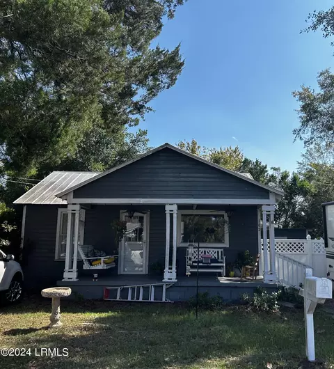 102 Freeman St, Hampton, SC 29924