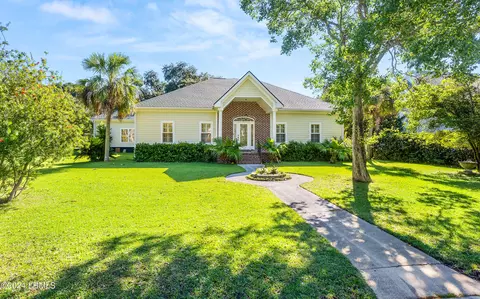 27 E National Blvd, Beaufort, SC 29907