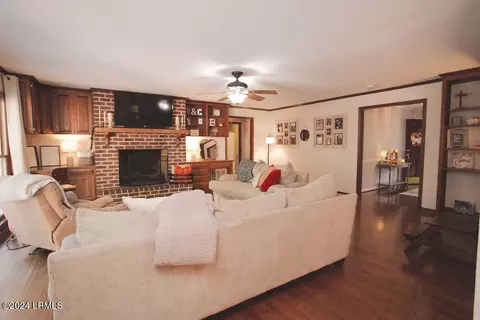 209 Harriett St, Hampton, SC 29924 photo 7