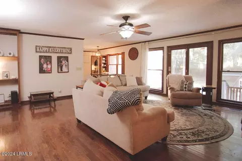 209 Harriett St, Hampton, SC 29924 photo 6