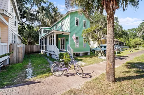 1005 13th St, Port Royal, SC 29935