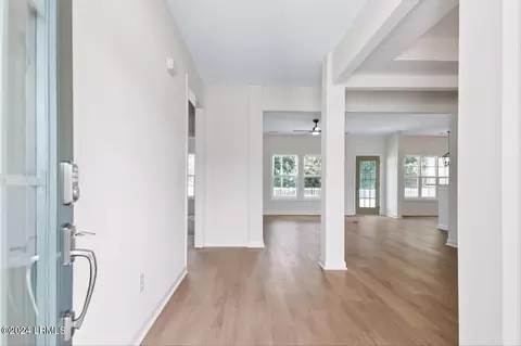 Entry Way - 63 Station Loop, Bluffton, SC 29910 photo 3 of 3