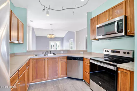 Kitchen - 7 Third Ave, Bluffton, SC 29910 photo 3 of 3