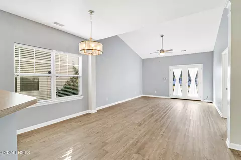 Living - 7 Third Ave, Bluffton, SC 29910 photo 1 of 3
