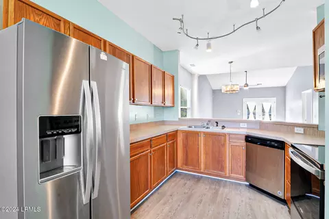 Kitchen - 7 Third Ave, Bluffton, SC 29910 photo 2 of 3