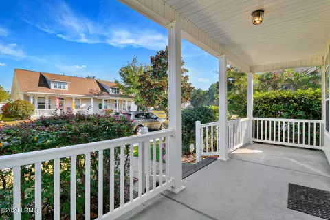 Exterior - 7 Third Ave, Bluffton, SC 29910 photo 3 of 6