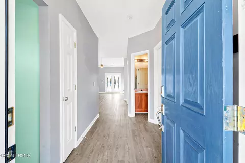 Entry Way - 7 Third Ave, Bluffton, SC 29910 photo 1 of 3