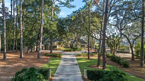52 Widewater Rd, Hilton Head Island, SC 29926